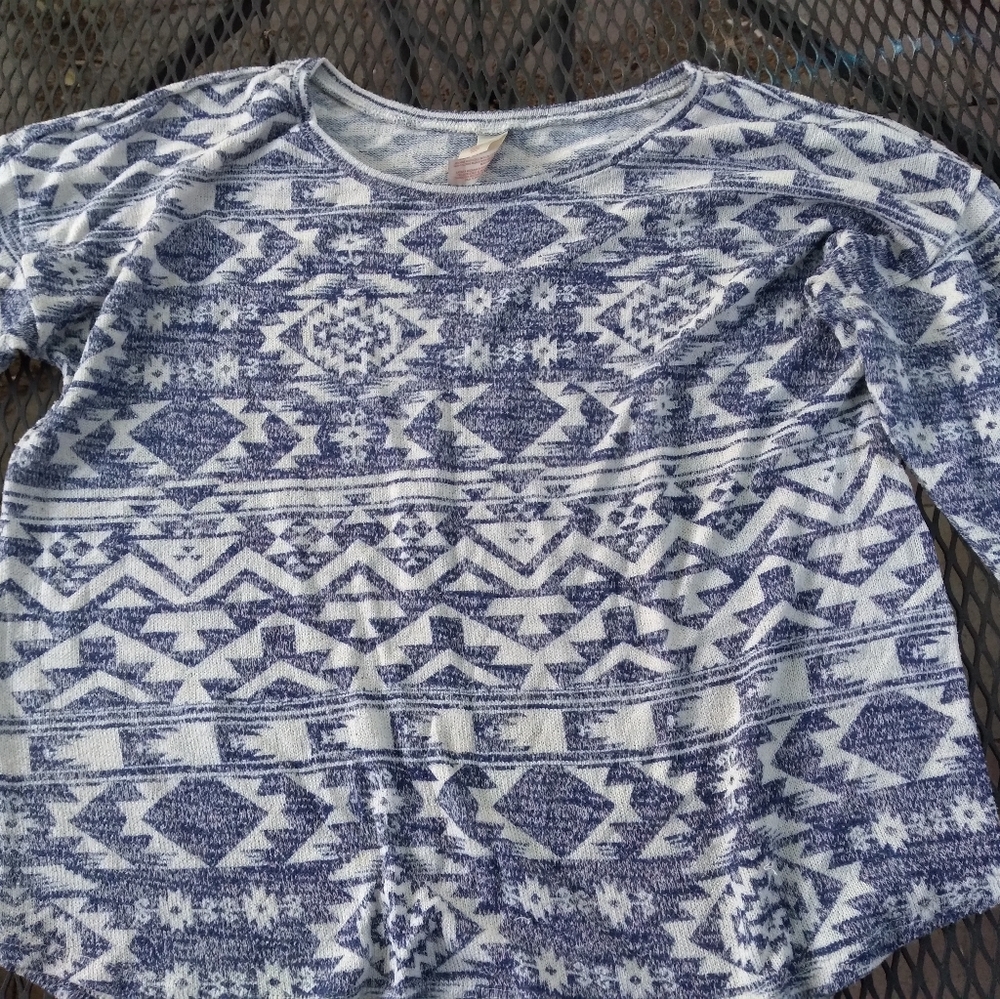 Long sleeve top